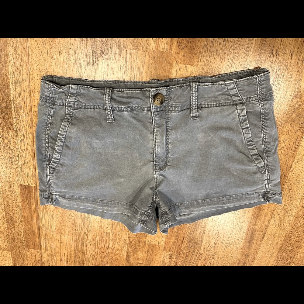 AE Shorts size 8